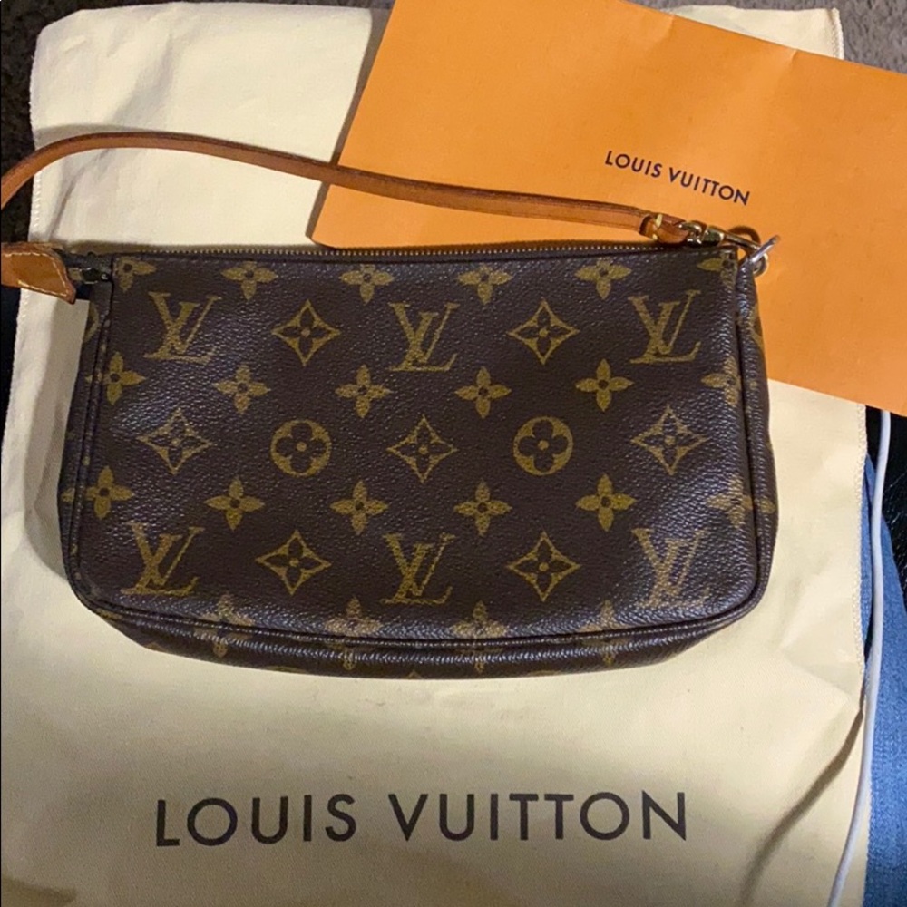 Pochette Accessoires Monogram Canvas